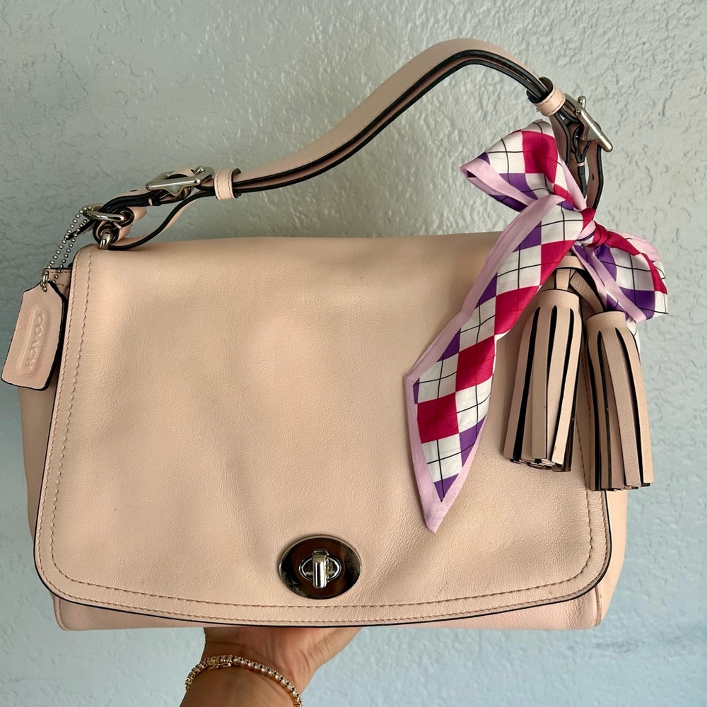 COACH LEGACY ROMY LIGHT PINK HANDBAG/SHOULDER BAG 💕